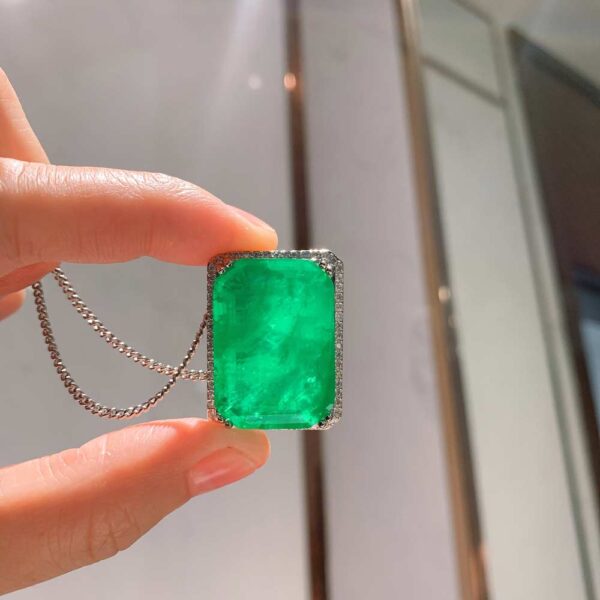green-emerald-necklace-pendant_4