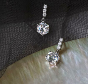 clear-white-crystal-dangle-earrings-4