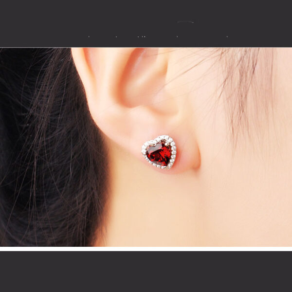 heart-shape-ruby-stud-earrings.1