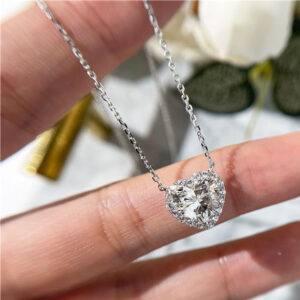 moissanite-heart-shaped-necklace