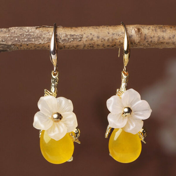 yellow-agate-flower-earrings