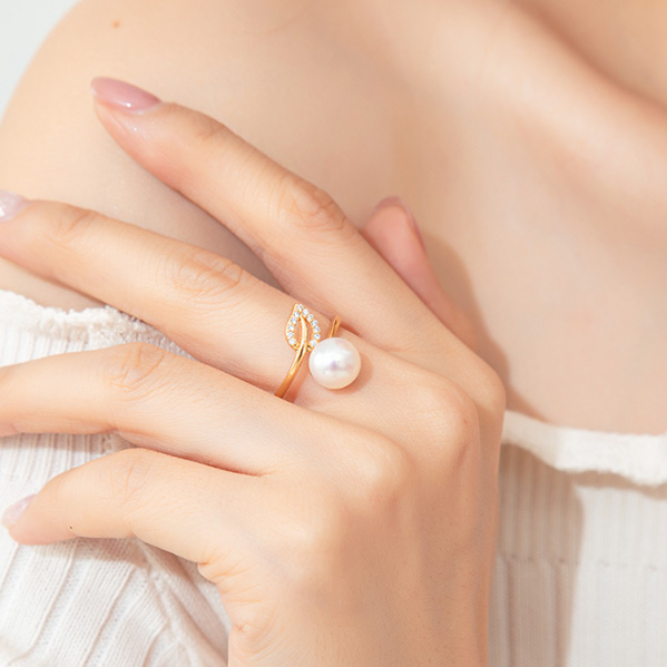 pearl-leaf-design-classic-ring