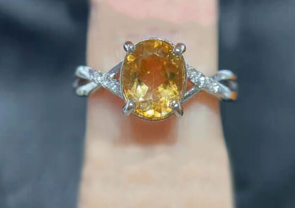 natural-pale-yellow-citrine-ring-1