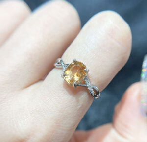 natural-pale-yellow-citrine-ring-5